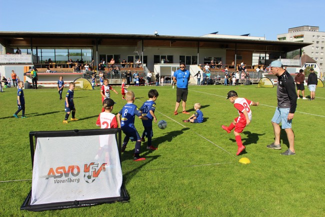 Erfolgreicher U7 und U8 Nachwuchs-Turnier-Tag im Stadion Hoferfeld in Lochau