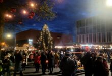 Stimmungsvolle Illuminierung beim tollen „Weihnachtsmarkt“ im Lochauer Zentrum