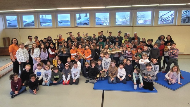 Lochau Musikverein NACHWUCHS Werbung Militärmusik in der Volksschule