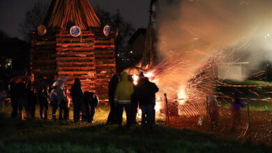 Hörbranzer Funkenbauer trotzten Regen und Matsch