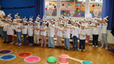 Leuchtende Augen in Hörbranz – Faschingsgilde zu Besuch in Kindergärten und Lebenshilfe