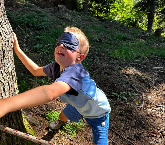 Erlebnisnachmittag-fuer-Kids-im-Lochauer-Pfaenderwald-3