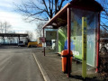 BU-2-Bahnhof-Lochau-Hoerbranz-VORPLATZ-NEU-D-Bushaltestelle-Bestand-30-10-2023-1