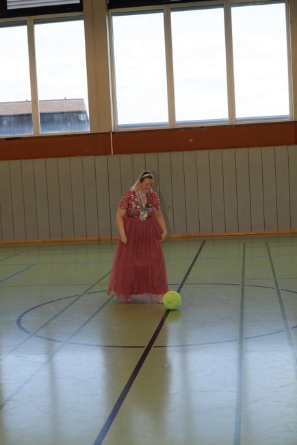 Dienstag-14