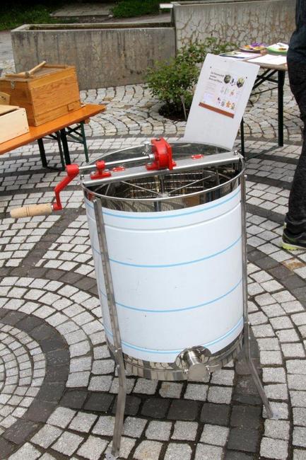 Tag-des-offenen-Bienenstockes-2019-11